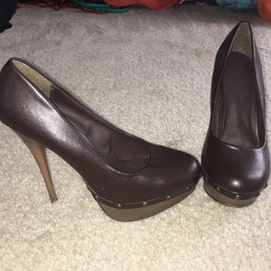Brown Pumps